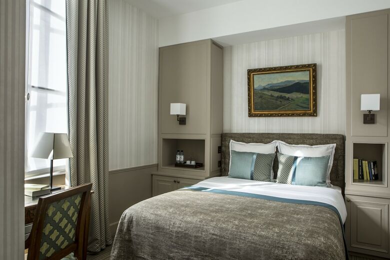 Hotel Des Saints P�res