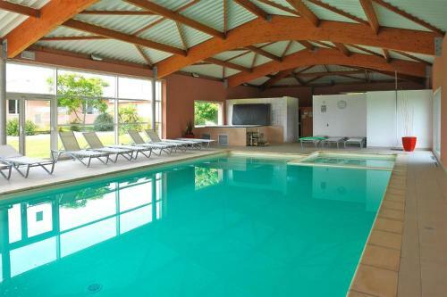 Holiday Home Guiss�ny - Bre051030-f