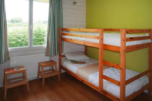 Holiday Home Guiss�ny - Bre051030-f