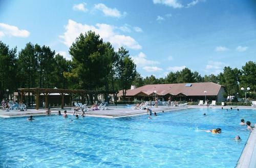 One Bedroom Chalet, Village Khelus