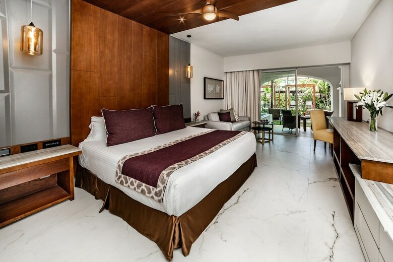 Hotel Secrets Royal Beach Punta Cana