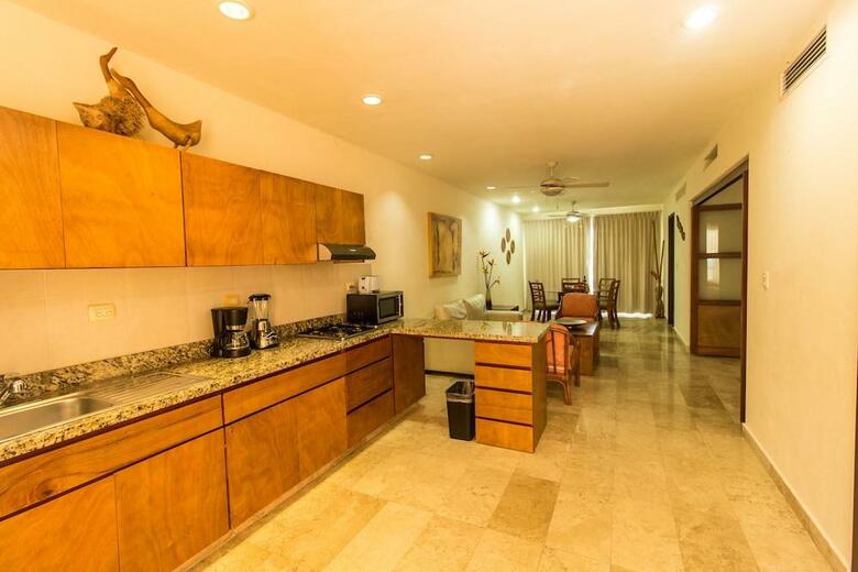 Coral Maya Turquesa Condo Hotel