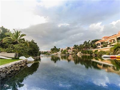 Coral Maya Turquesa Condo Hotel