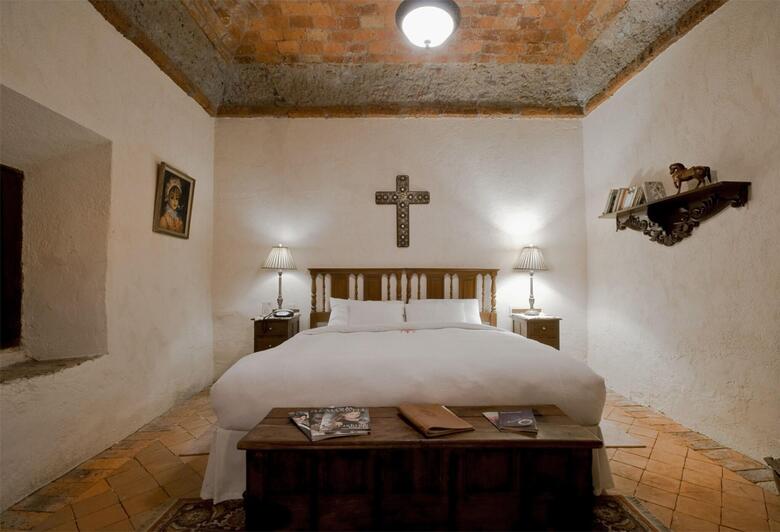 Hacienda Sepulveda Hotel And Spa