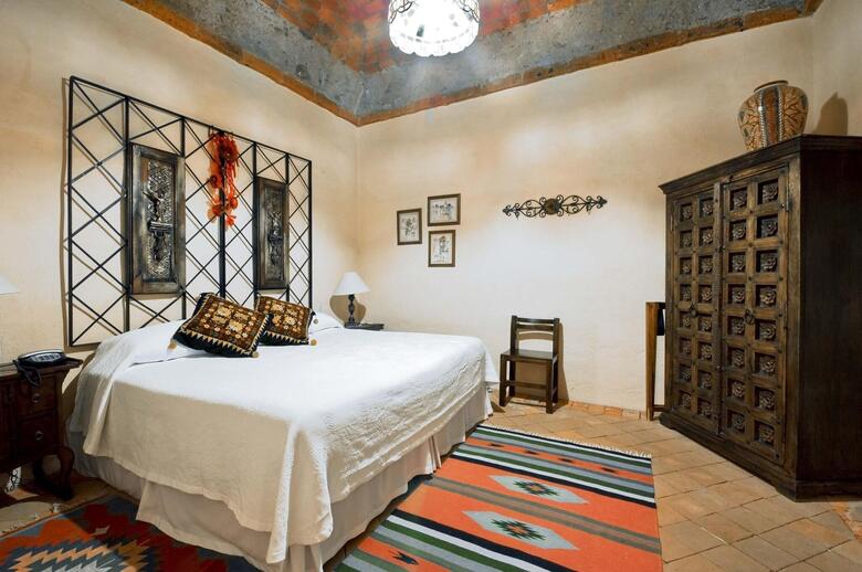 Hacienda Sepulveda Hotel And Spa
