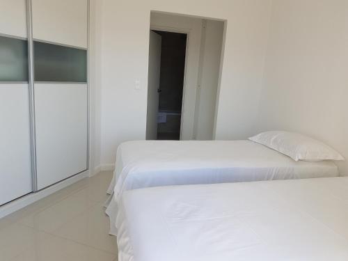 Apartamento Azure Towers 102