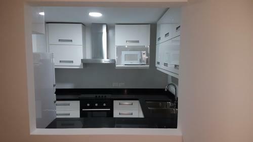 Apartamento Azure Towers 102