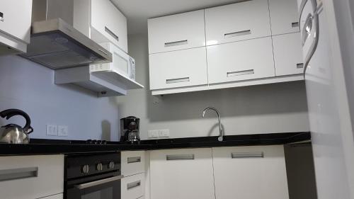 Apartamento Azure Towers 102