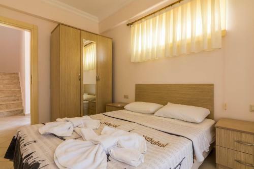 Apollonium Beach Flats And Villas