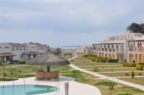 Apollonium Beach Flats And Villas