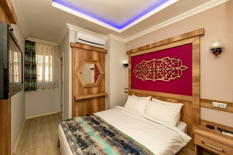Hotel Linda Expo Palace