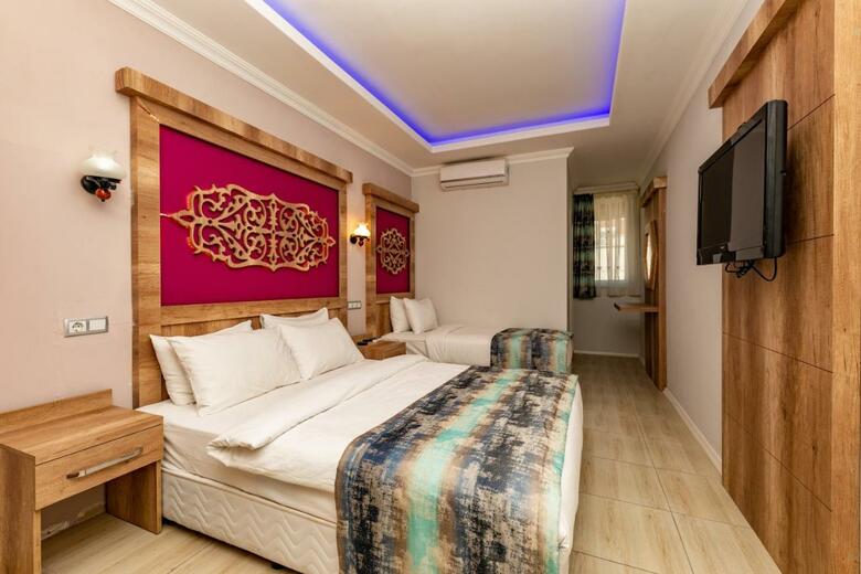 Hotel Linda Expo Palace