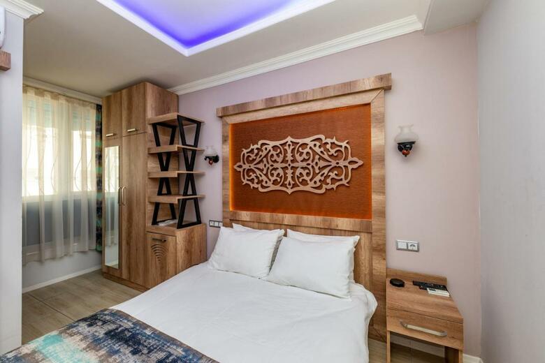 Hotel Linda Expo Palace
