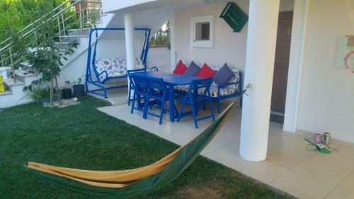 Flora Maya House