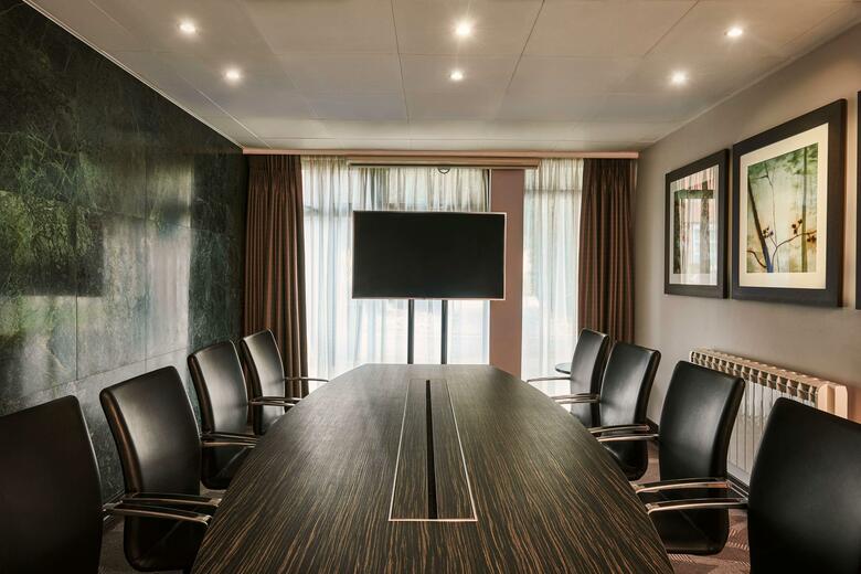 Hotel Doubletree By Hilton London Ealing