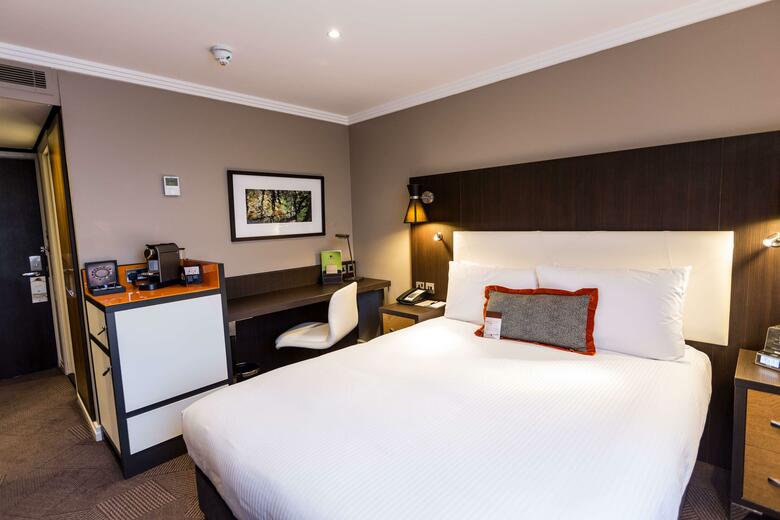 Hotel Doubletree By Hilton London Ealing