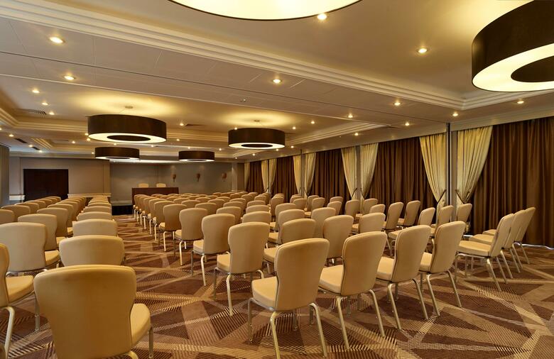 Hotel Doubletree By Hilton London Ealing