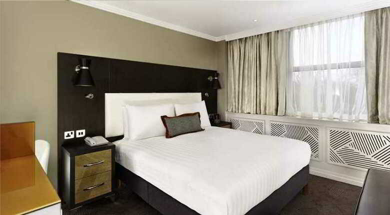 Hotel Doubletree By Hilton London Ealing
