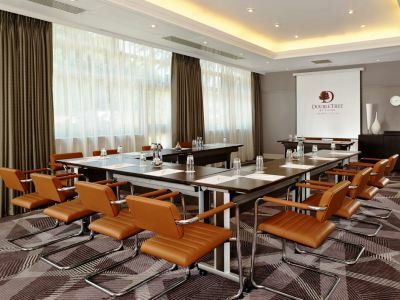 Hotel Doubletree By Hilton London Ealing