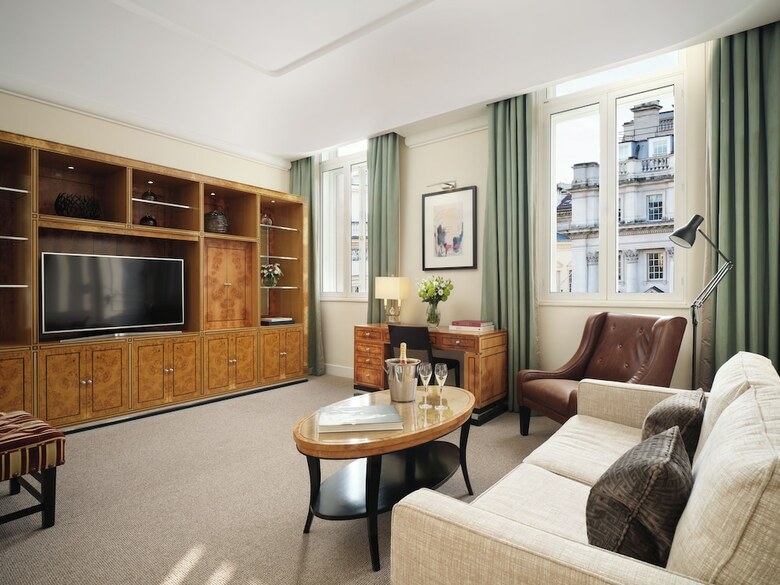 Hotel Sofitel St James