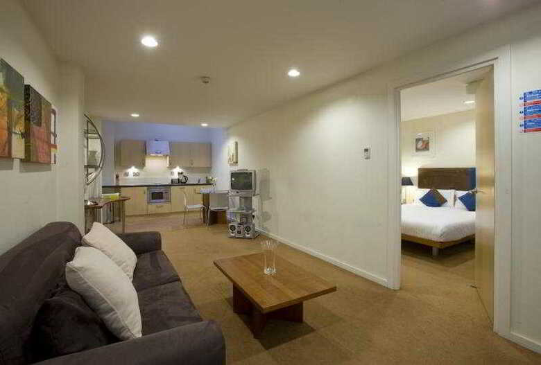 Grand Plaza Serviced Apartments(.)