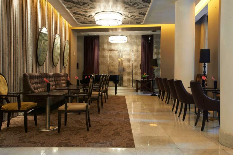 Hotel Waldorf Hilton