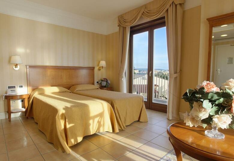 Hotel Dioscuri Bay Palace