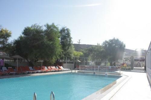 Wa �e?me Farm Hotel Beach Resort & Spa