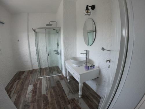 Hostal Ala�at? La Vista