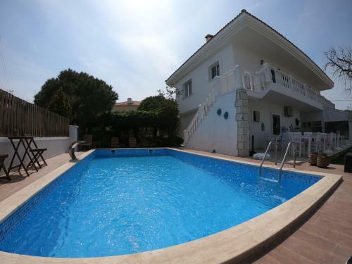 Hostal Ala�at? La Vista