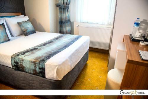 Hotel Grand ?ah Otel