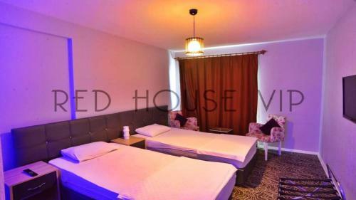 Aparthotel Red House Vip Apartmant Suites