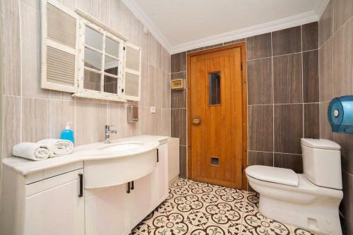 Albergue Bucoleon By Cheers