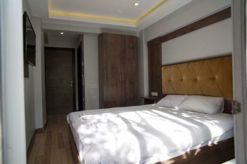Albergue Bucoleon By Cheers