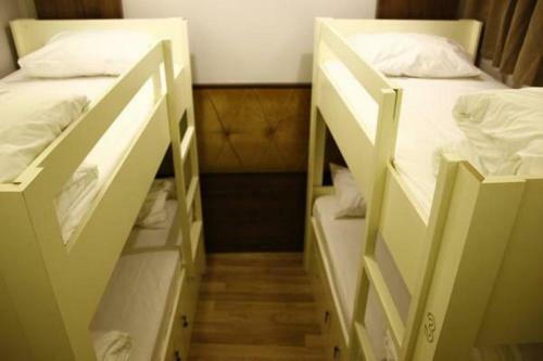 Albergue Bucoleon By Cheers