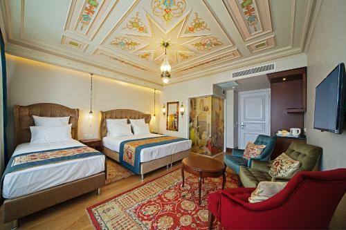 Azade Premier Hotel