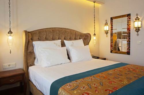 Azade Premier Hotel