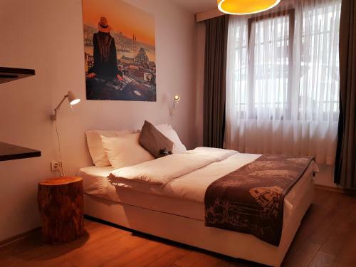 Hotel Rumours Inn