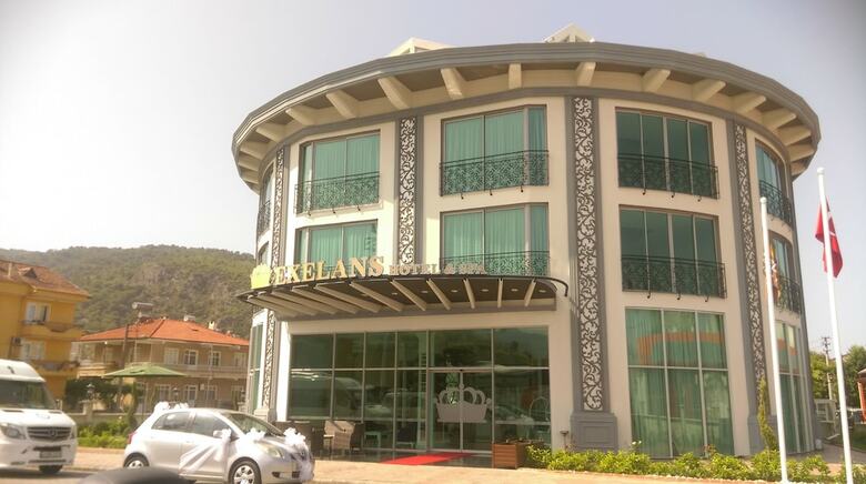 Exelans Hotel & Spa
