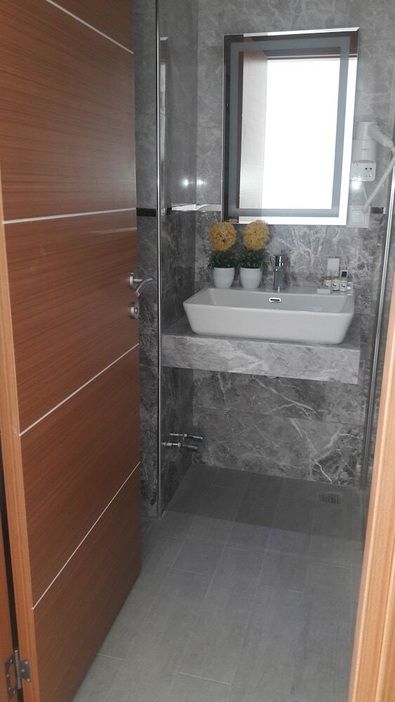 Exelans Hotel & Spa