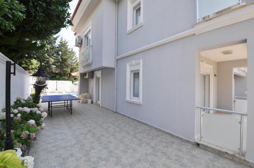 Villa Milenyum 1