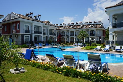 Legend Apartments Cal?s Beach