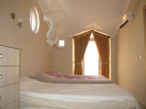 Tropicana Villa 08