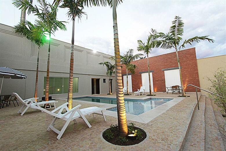 Oasis Tower Hotel