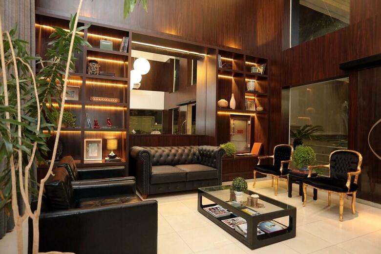 Oasis Tower Hotel