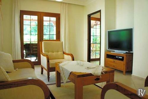 Gocek Villa Sleeps 6 Pool Air Con Wifi