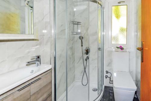 Gocek Villa Sleeps 5 Air Con Wifi