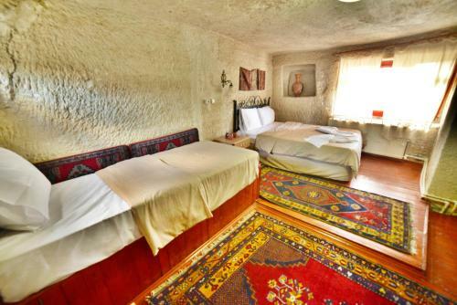 Bed & Breakfast Cave Seasons Deluxe Hotel