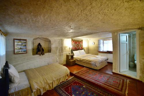 Bed & Breakfast Cave Seasons Deluxe Hotel