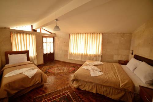 Bed & Breakfast Cave Seasons Deluxe Hotel